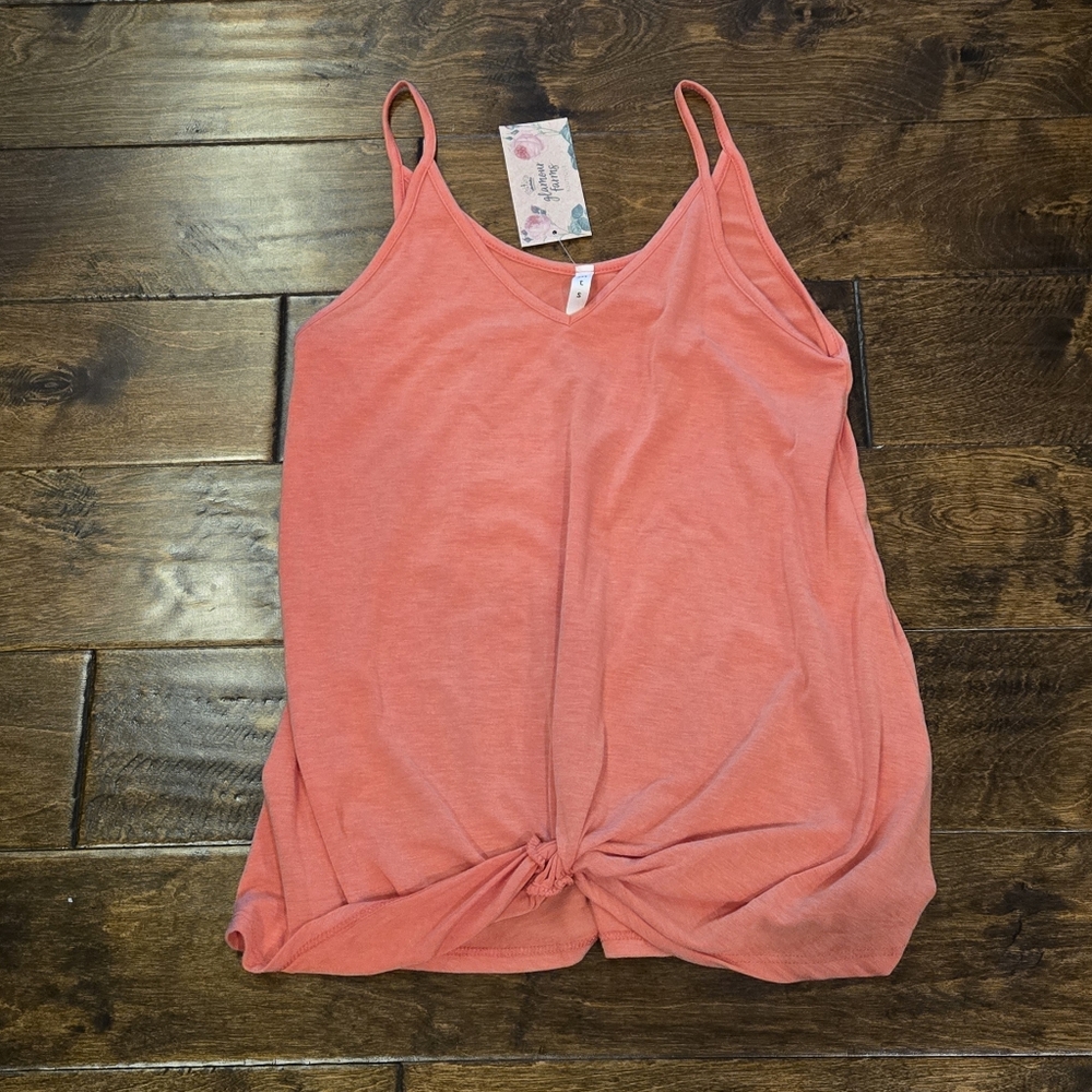 NWT MTS Tank Top Size M Coral
